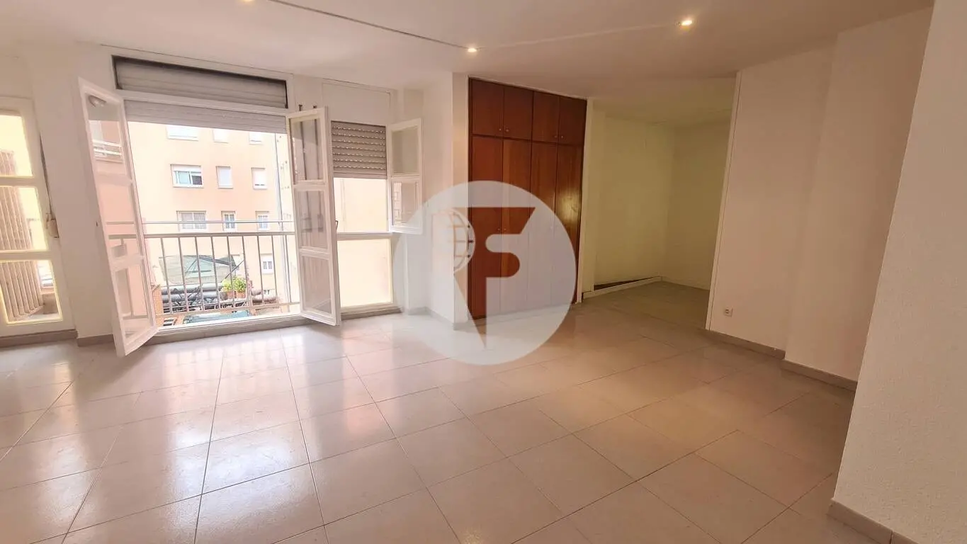 Loft de 35 m² en la zona universitaria de Terrassa, con aparcamiento incluido - imagen 4