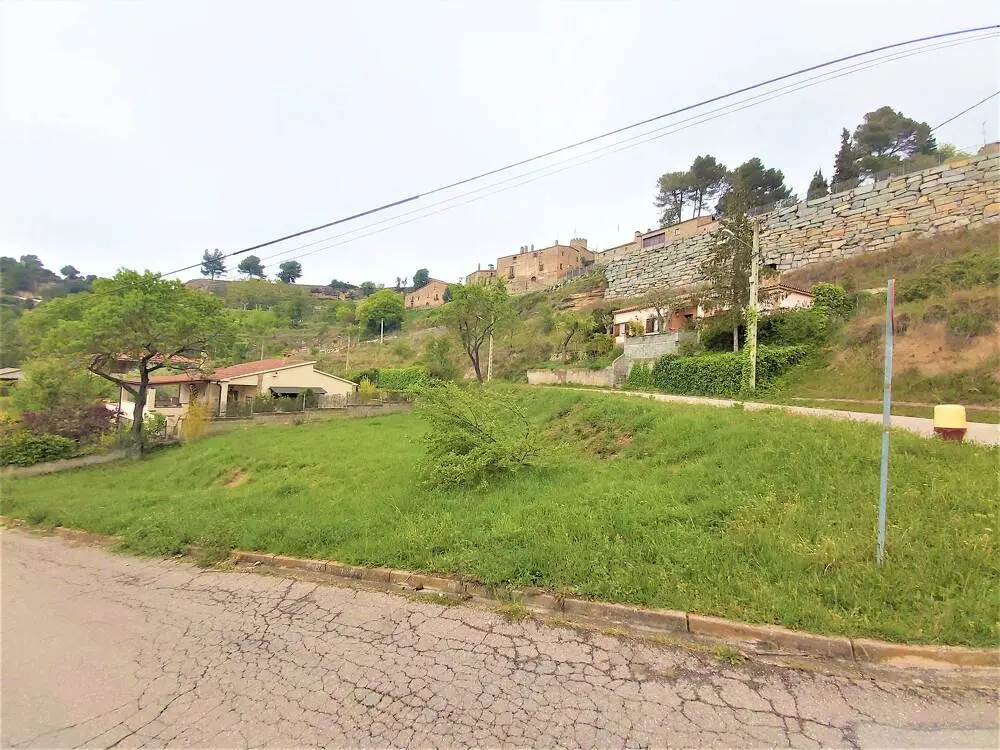 Development land of almost 500m² for sale