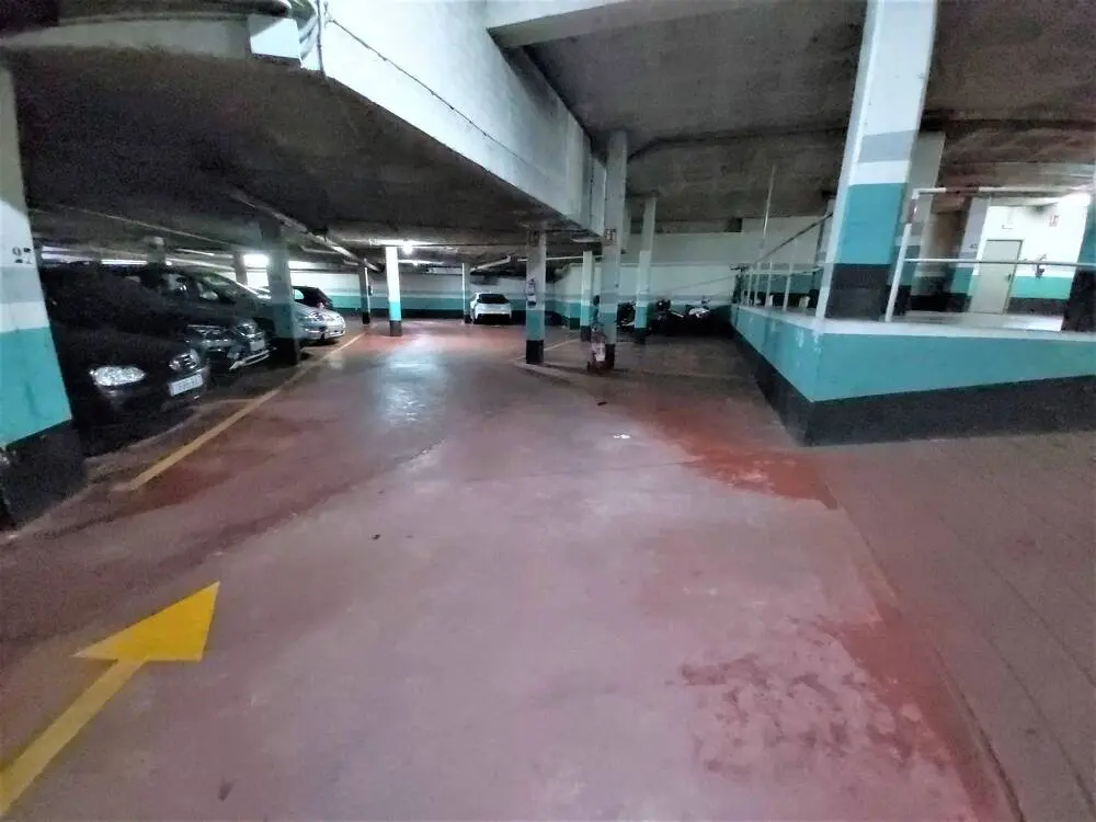 Parking space in an unbeatable location in Terrassa 8