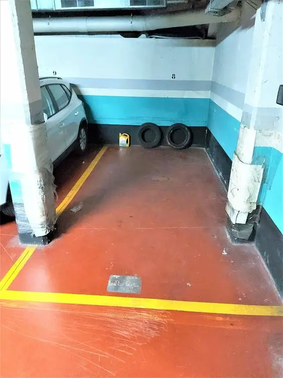 Parking space in an unbeatable location in Terrassa 6