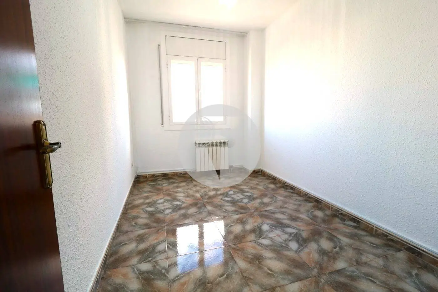 Spacious, super-bright 4-bedroom apartment in Ca n'Oriac, Sabadell 15