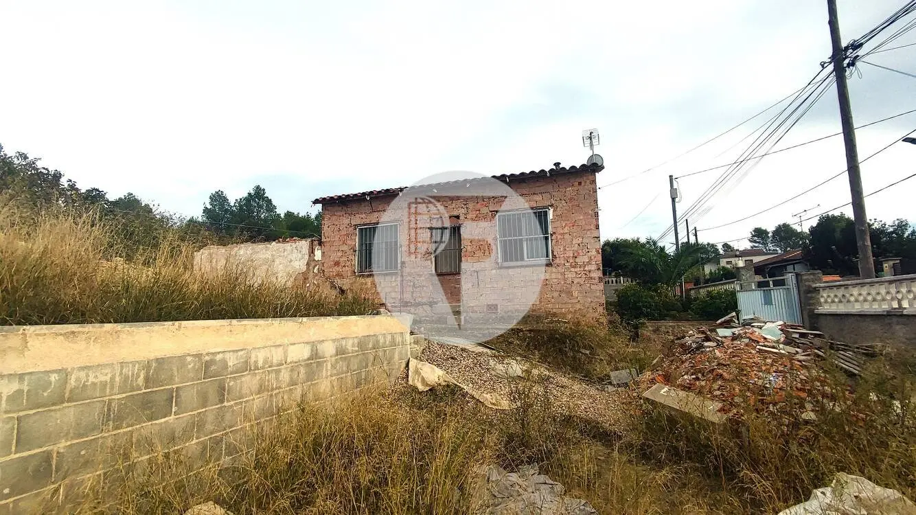 House with New Construction Project and Views of Montserrat, less than 10 minutes walk from the train station in Can Serra, Vacarisses. 17