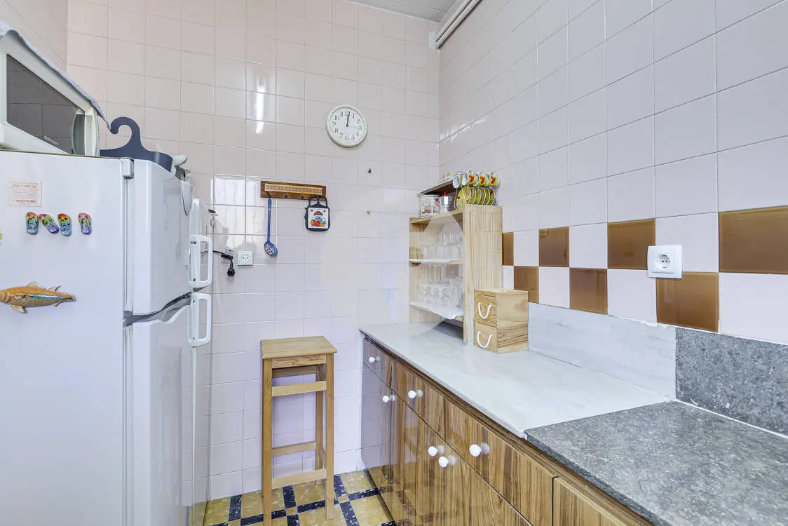 Exclusive three-storey house and a studio just 5 minutes from the centre of Terrassa. 28