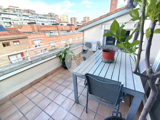 Gran Ático Dúplex con Terraza y Balcón en Zona Esportiva a 1 Minuto de FGC Terrassa Nacions Unides