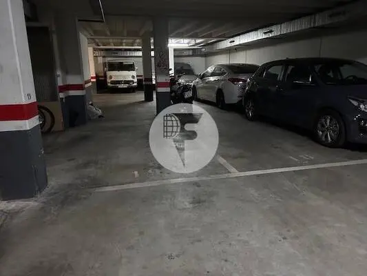 Pack de 20 Plazas de Parking en Venta en Sabadell – Gran Oportunidad de Inversión
