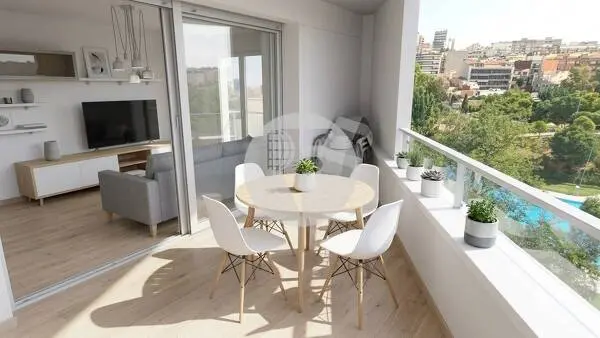 Habitatge amb vistes al Parc de Vallparadís, 2 terrasses i pàrquing opcional
