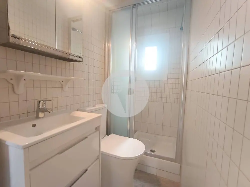 Amplia y luminosa vivienda de 3 dormitorios en pleno centro de Palma - imagen 9