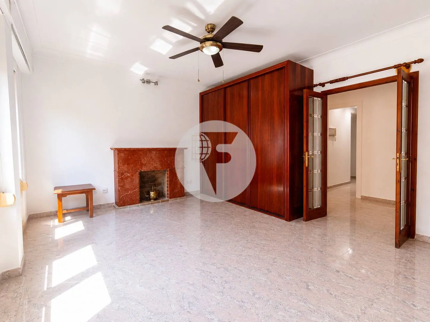 Amplia y luminosa vivienda de 3 dormitorios en pleno centro de Palma - imagen 4