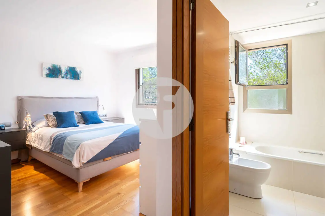 Exclusivo ático con solárium privado y vistas al mar en Son Puig - imagen 14