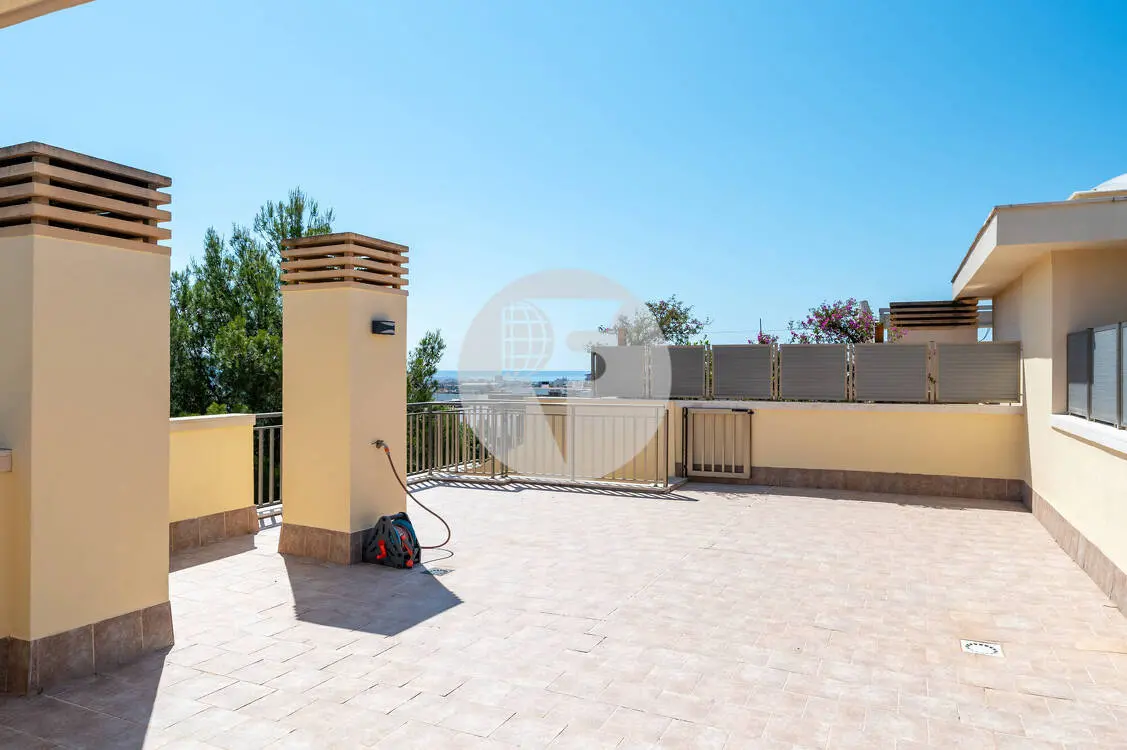 Exclusivo ático con solárium privado y vistas al mar en Son Puig - imagen 4