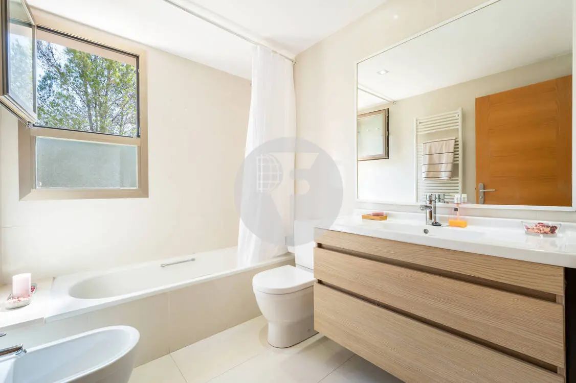 Exclusivo ático con solárium privado y vistas al mar en Son Puig - imagen 15