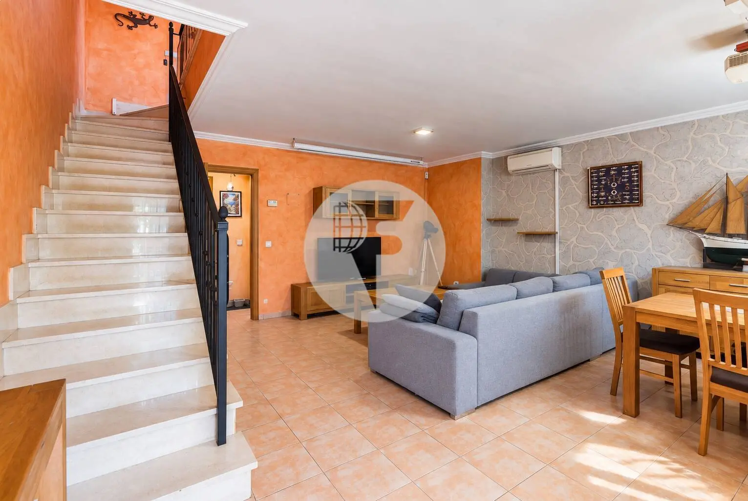 La Vileta | 4 dormitorios · 215 m² · Garaje privado de 72 m² - imagen 4