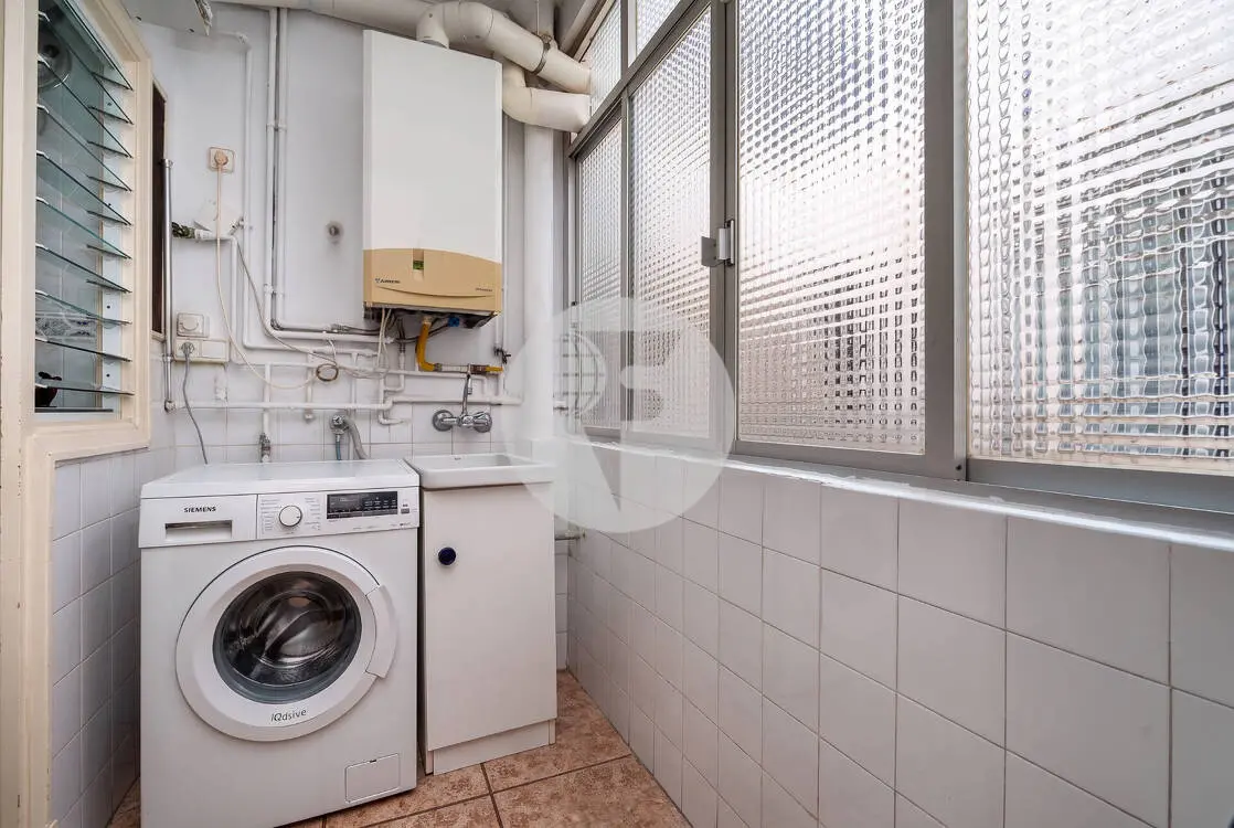 Vivienda de 4 dormitorios con dos terrazas frente a El Corte Inglés - imagen 13