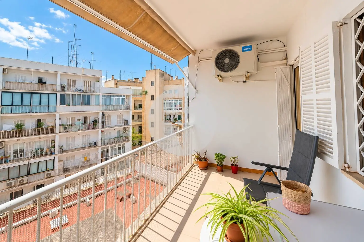 Vivienda de 4 dormitorios con dos terrazas frente a El Corte Inglés - imagen 2