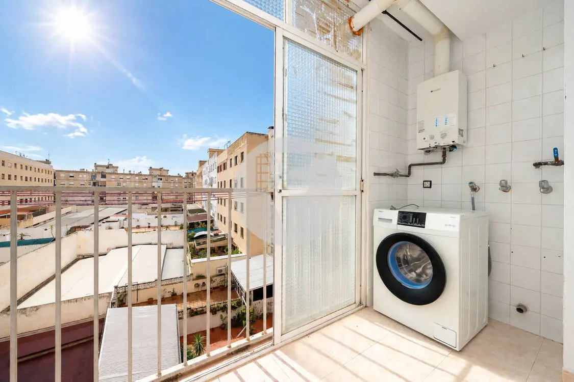 PISO EN VENTA EN CALLE COTLLIURE CON APARCAMIENTO Y TRASTERO INCLUIDOS - imagen 8