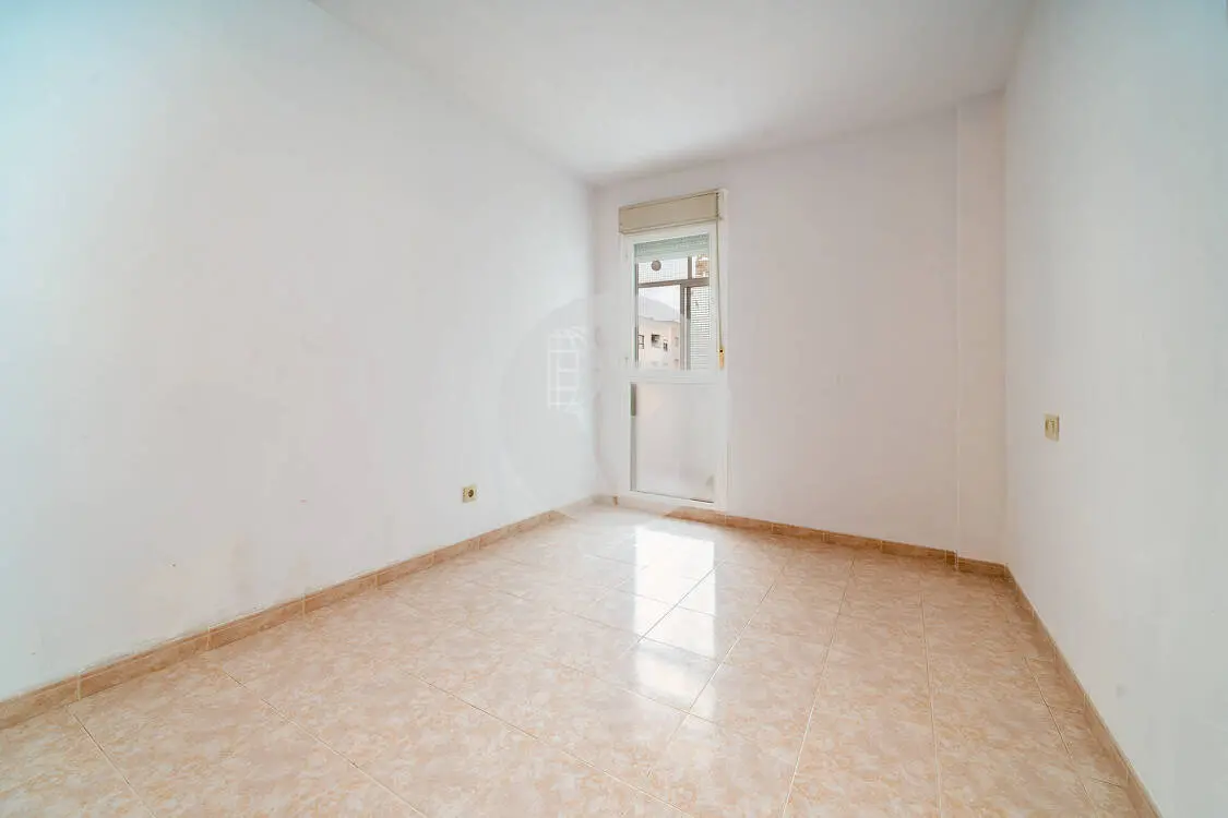 PISO EN VENTA EN CALLE COTLLIURE CON APARCAMIENTO Y TRASTERO INCLUIDOS - imagen 16