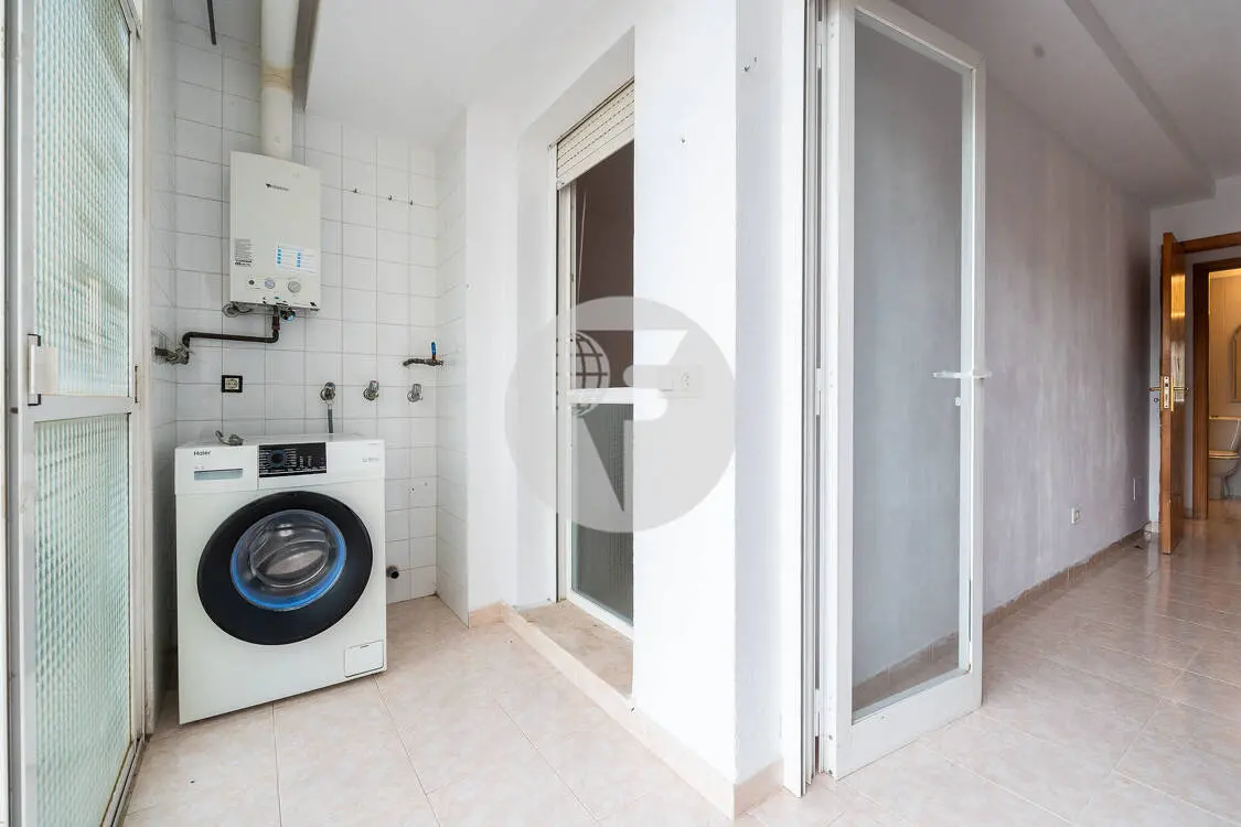 PISO EN VENTA EN CALLE COTLLIURE CON APARCAMIENTO Y TRASTERO INCLUIDOS - imagen 7