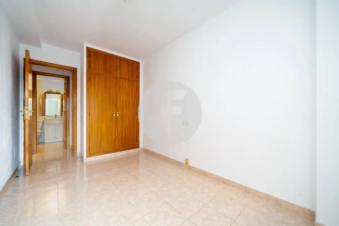 PISO EN VENTA EN CALLE COTLLIURE CON APARCAMIENTO Y TRASTERO INCLUIDOS - imagen 11