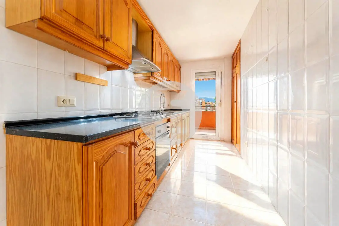 PISO EN VENTA EN CALLE COTLLIURE CON APARCAMIENTO Y TRASTERO INCLUIDOS - imagen 5