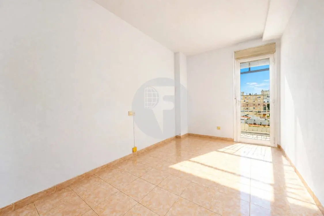 PISO EN VENTA EN CALLE COTLLIURE CON APARCAMIENTO Y TRASTERO INCLUIDOS - imagen 9