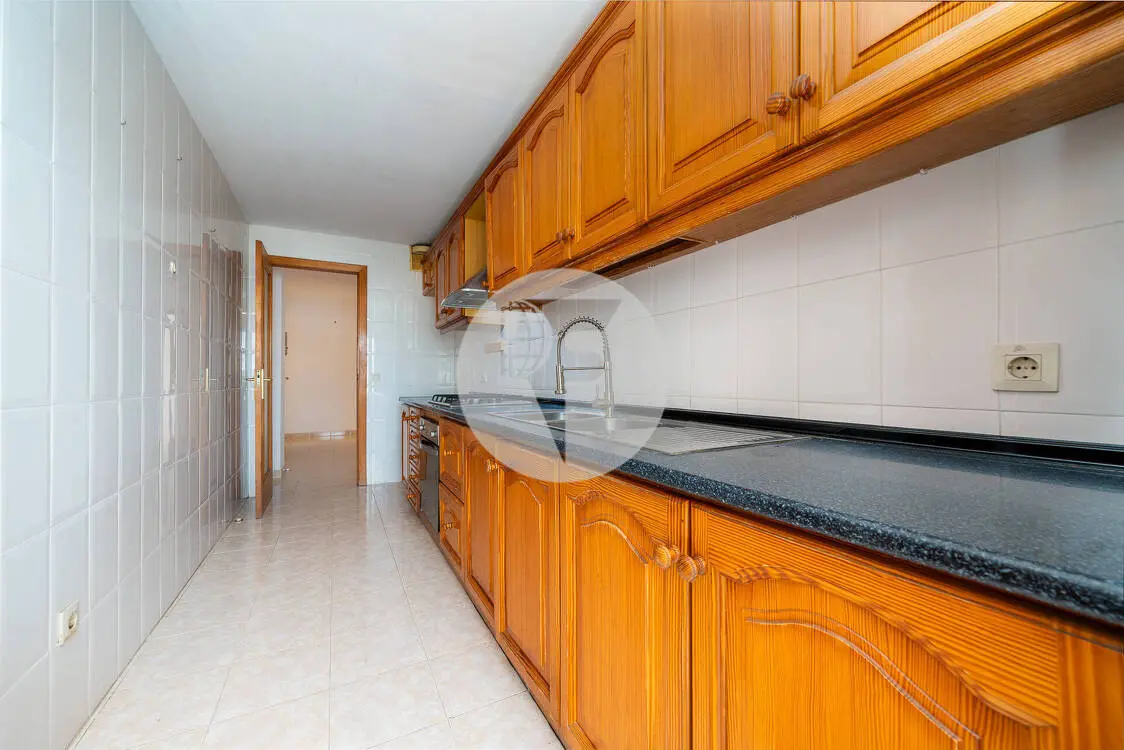 PISO EN VENTA EN CALLE COTLLIURE CON APARCAMIENTO Y TRASTERO INCLUIDOS - imagen 6