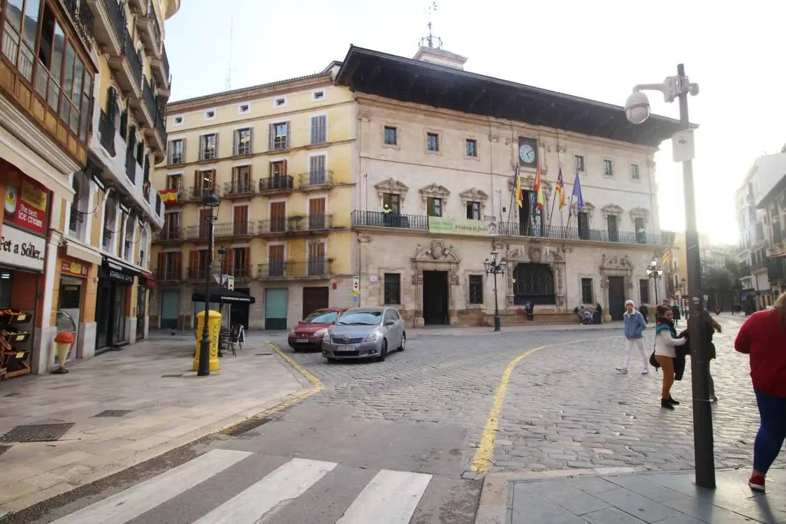 Commercial office in Prime area in the center of Palma, next to Plaza Mayor 15