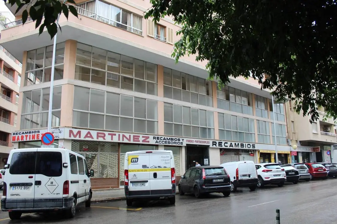 Commercial office of 3 floors, Aragó area, in Palma. 6