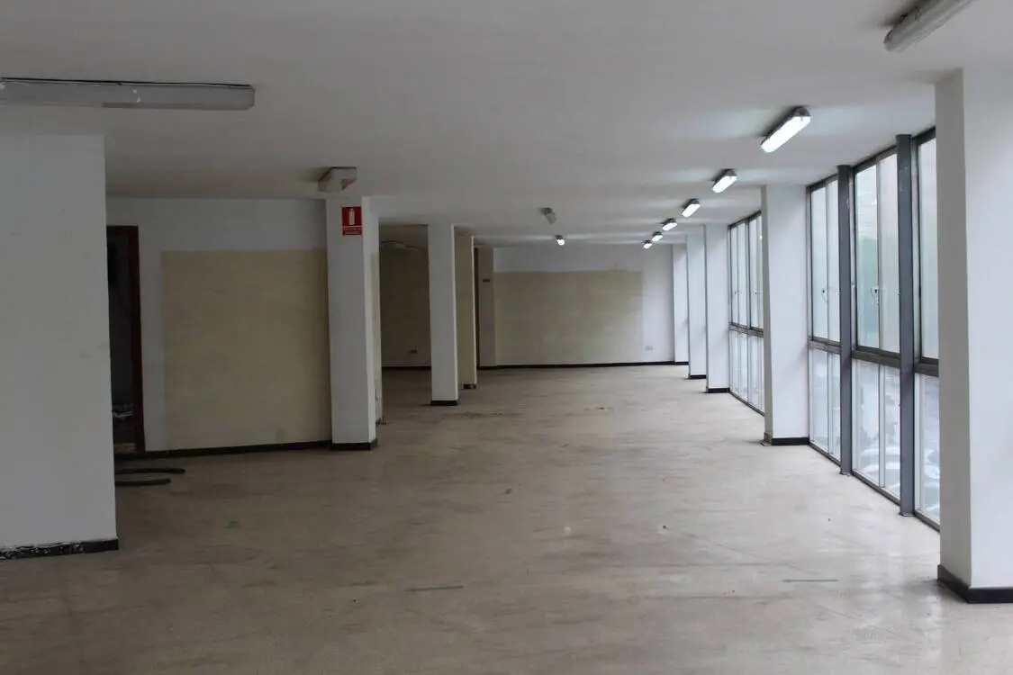 Commercial office of 3 floors, Aragó area, in Palma. 14