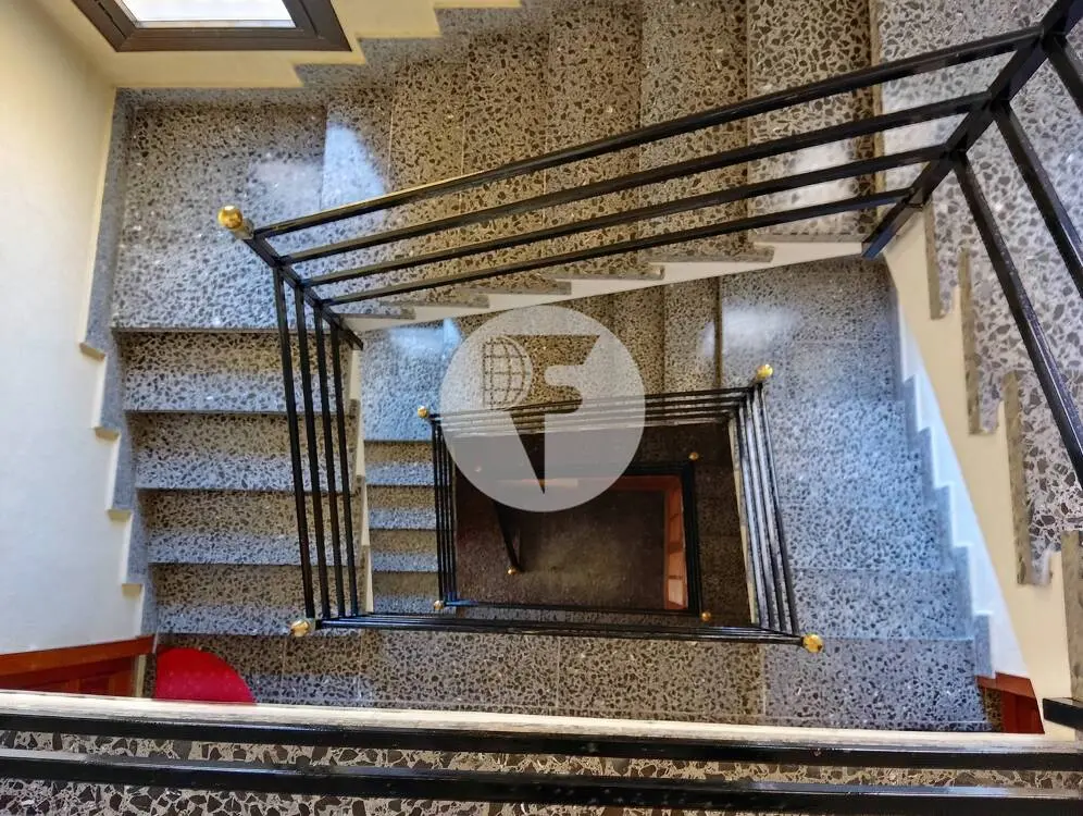 Apartment with elevator in a building with few neighbors with pool and parking included in Marivent 26
