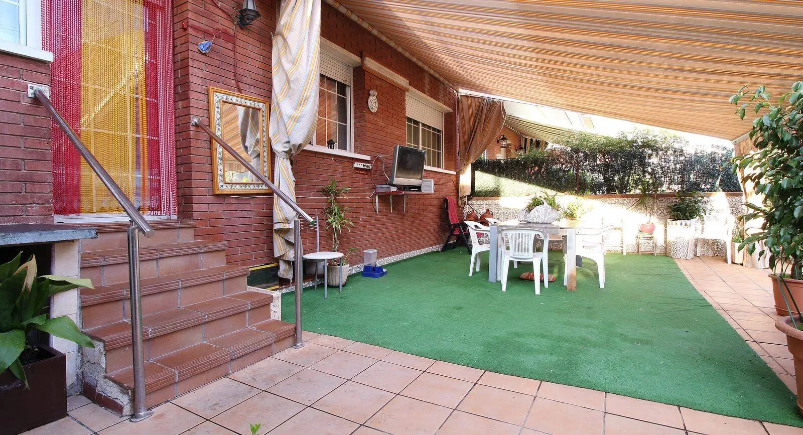 Big 117 m² apartment plus 12 m² balcony and 82 m² level terrace in Viladecans 29