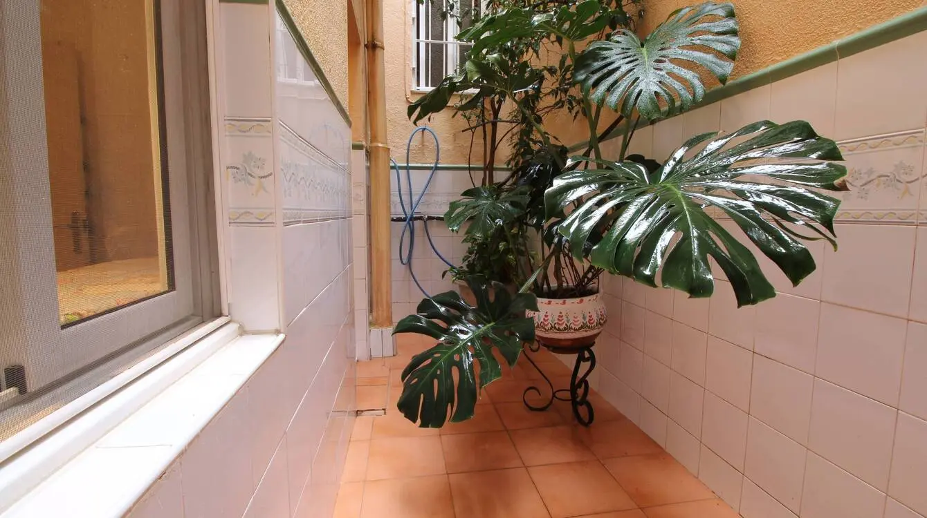House for sale in the center of Sant Boi, Barcelona. 37