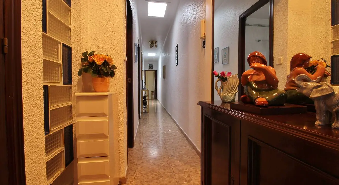 House for sale in the center of Sant Boi, Barcelona. 26
