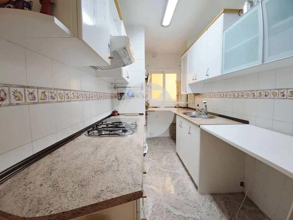 Functional apartment of 82 m² built, according to the land registry, in the prestigious Centro area of Mollet del Vallès.