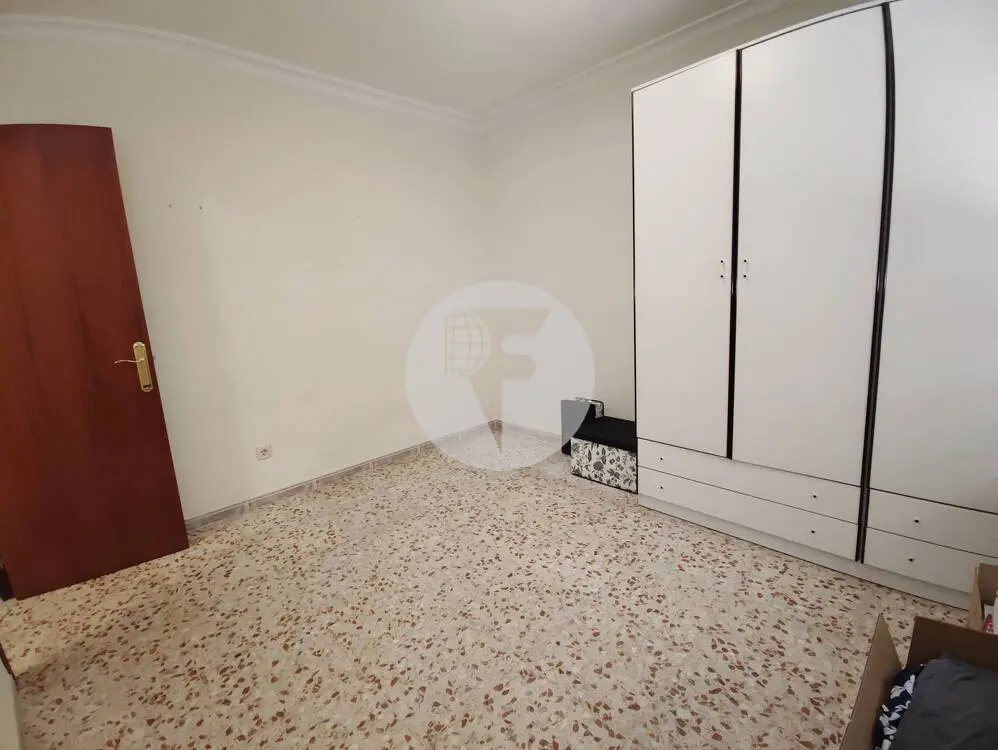 Functional apartment of 82 m² built, according to the land registry, in the prestigious Centro area of Mollet del Vallès. 6