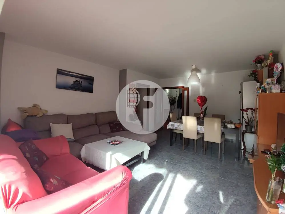 Bright property located in Can Borrell 2