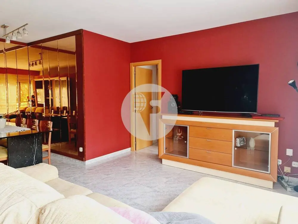 Discover the perfect space for your family in this charming apartment with 104 m² built in Parets del Vallés. 2