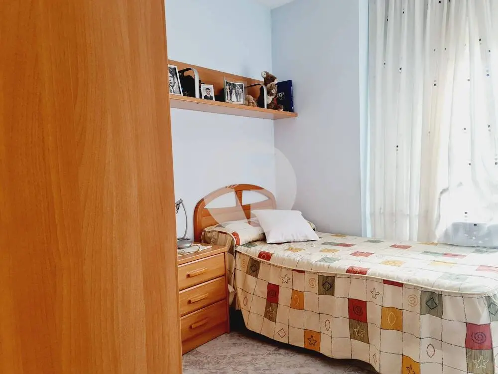 Descubre el espacio ideal para tu familia en este encantador piso de 104 m² construidos en Parets del Vallés. 16
