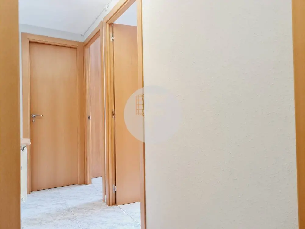 Descubre el espacio ideal para tu familia en este encantador piso de 104 m² construidos en Parets del Vallés. 12