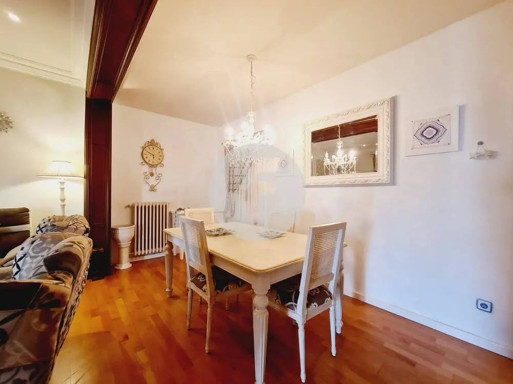 Spacious 4-bedroom apartment in the center of Mollet del Valles. 13