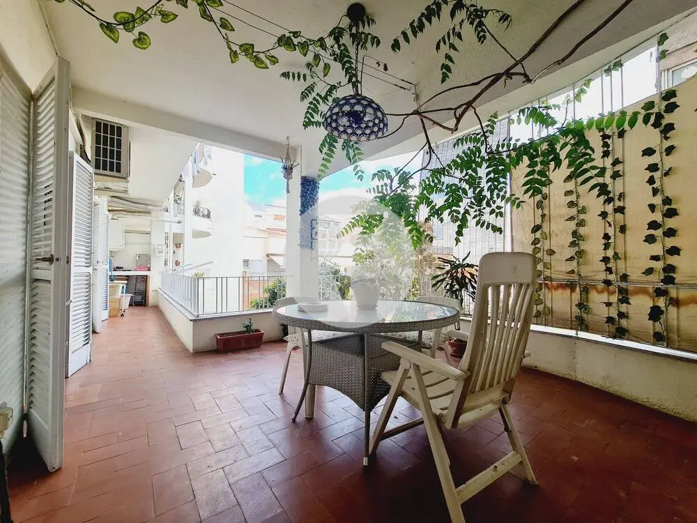 Spacious 4-bedroom apartment in the center of Mollet del Valles. 3