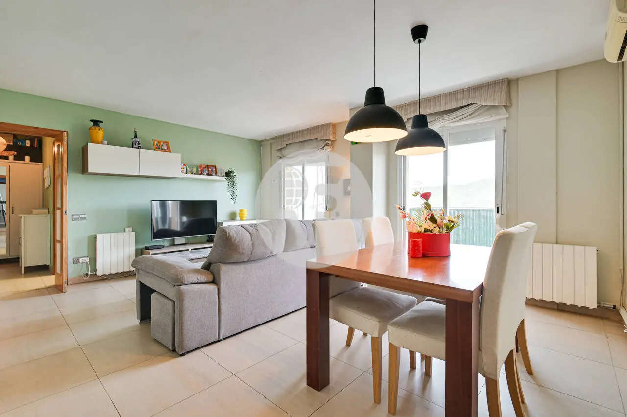 ÁTICO LUMINOSO CON BALCÓN Y 4 HABITACIONES EN CAN PANTIQUET, MOLLET DEL VALLES - imagen 8