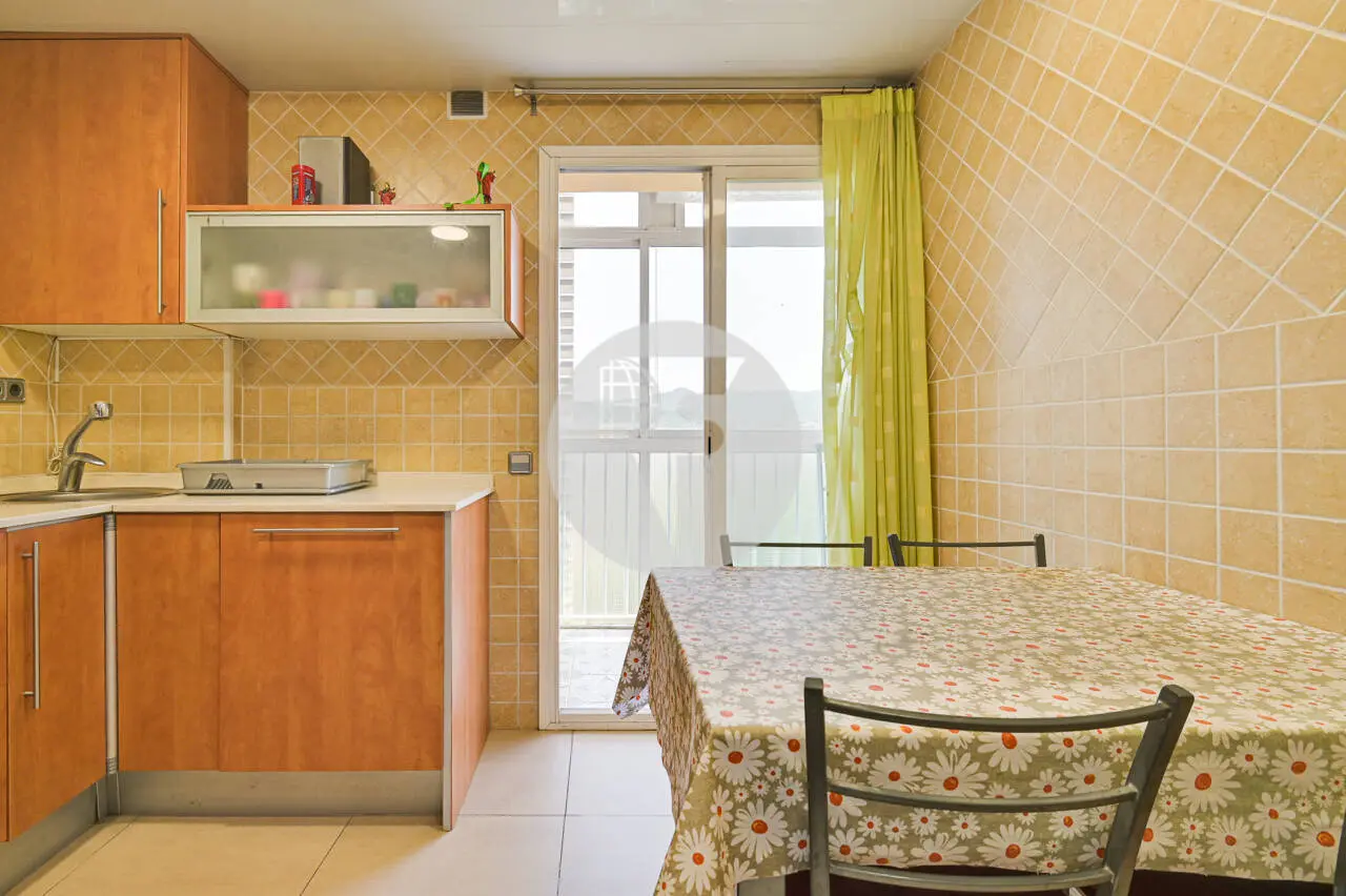 ÁTICO LUMINOSO CON BALCÓN Y 4 HABITACIONES EN CAN PANTIQUET, MOLLET DEL VALLES - imagen 15