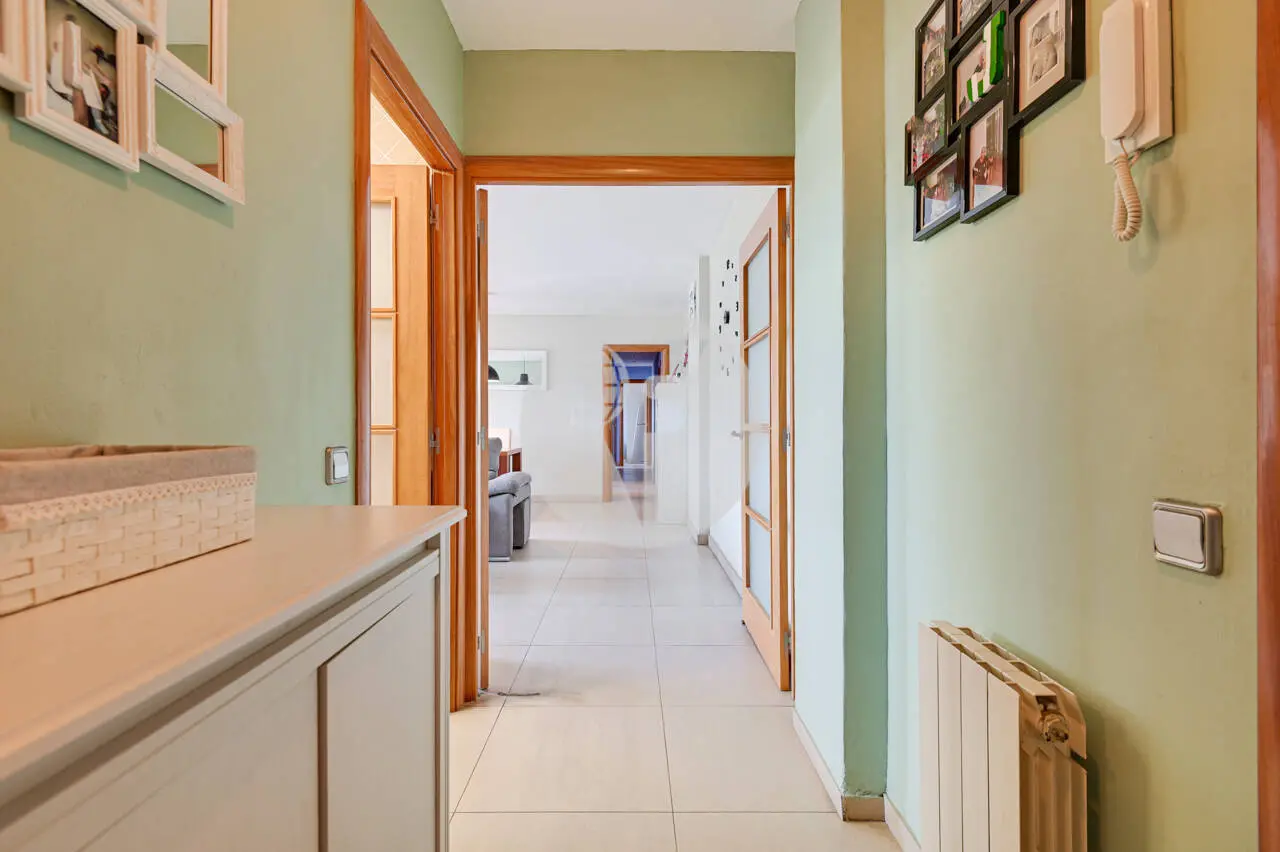 ÁTICO LUMINOSO CON BALCÓN Y 4 HABITACIONES EN CAN PANTIQUET, MOLLET DEL VALLES - imagen 41