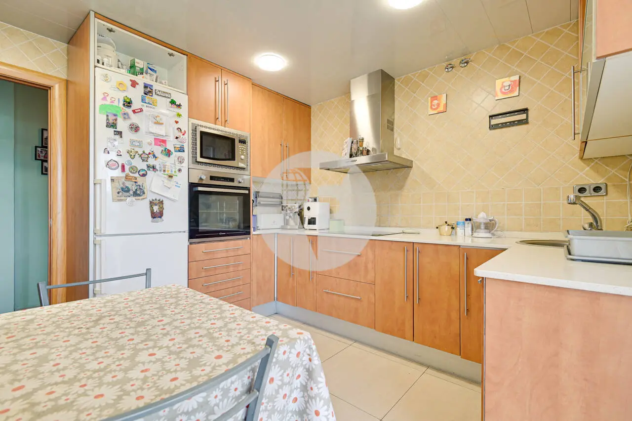 ÁTICO LUMINOSO CON BALCÓN Y 4 HABITACIONES EN CAN PANTIQUET, MOLLET DEL VALLES - imagen 17