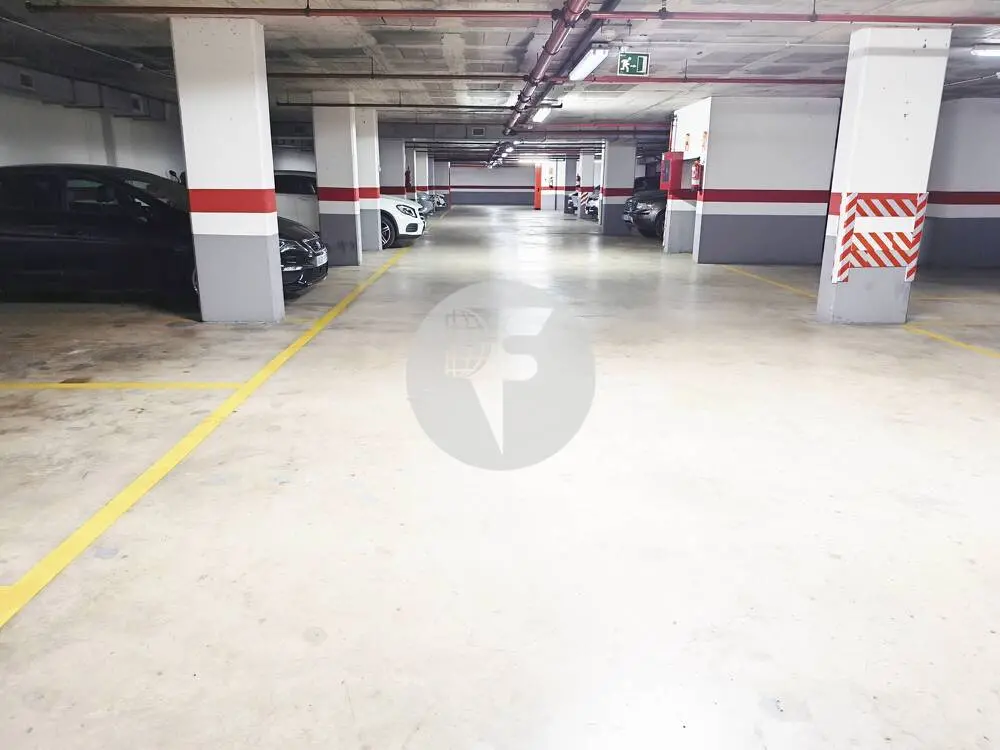 Plaza de parking en venta en Ronda Can Fàbregas, Mollet del Vallès - imagen 6