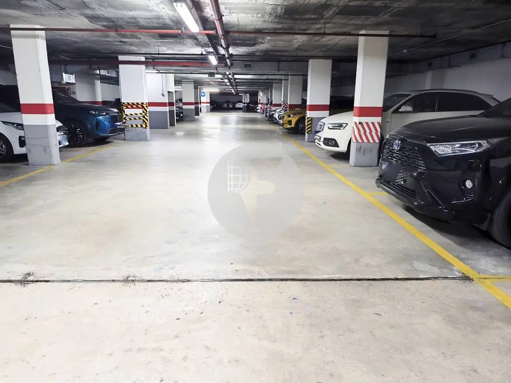 Plaza de parking en venta en Ronda Can Fàbregas, Mollet del Vallès - imagen 5