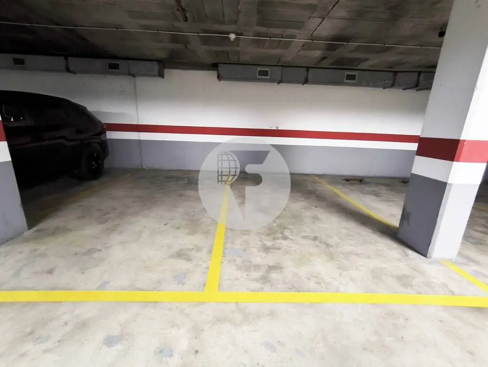 Plaza de parking en venta en Ronda Can Fàbregas, Mollet del Vallès - imagen 3