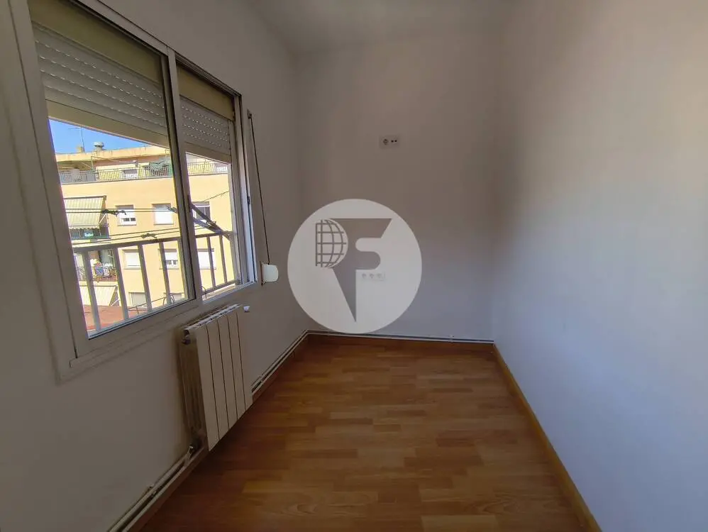 ¡Piso muy luminoso de 3 habitaciones junto a la estación Mollet-Santa Rosa! - imagen 16