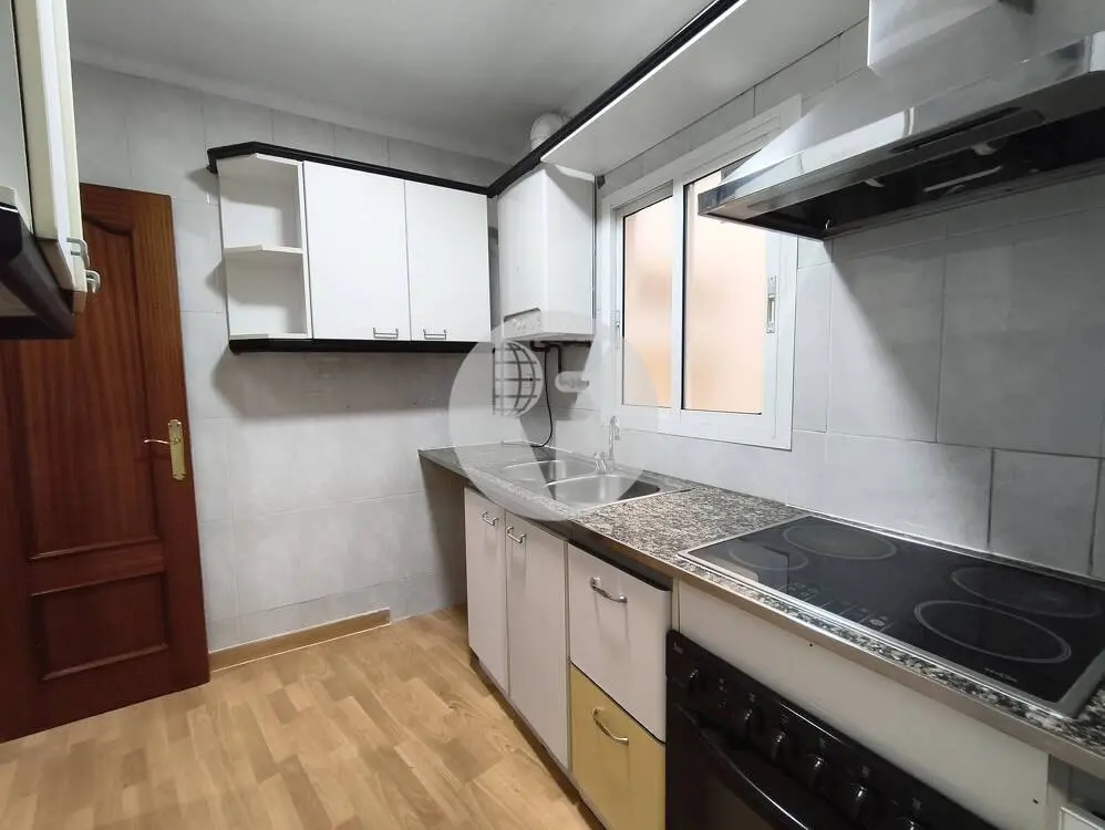 ¡Piso muy luminoso de 3 habitaciones junto a la estación Mollet-Santa Rosa! - imagen 7