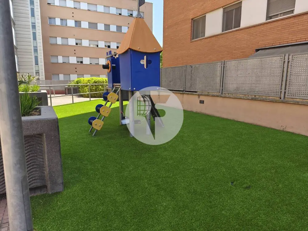 PLANTA BAJA CON TERRAZA, PISCINA Y PLAZA DE PARKING EN CAN BORRELL - imagen 22